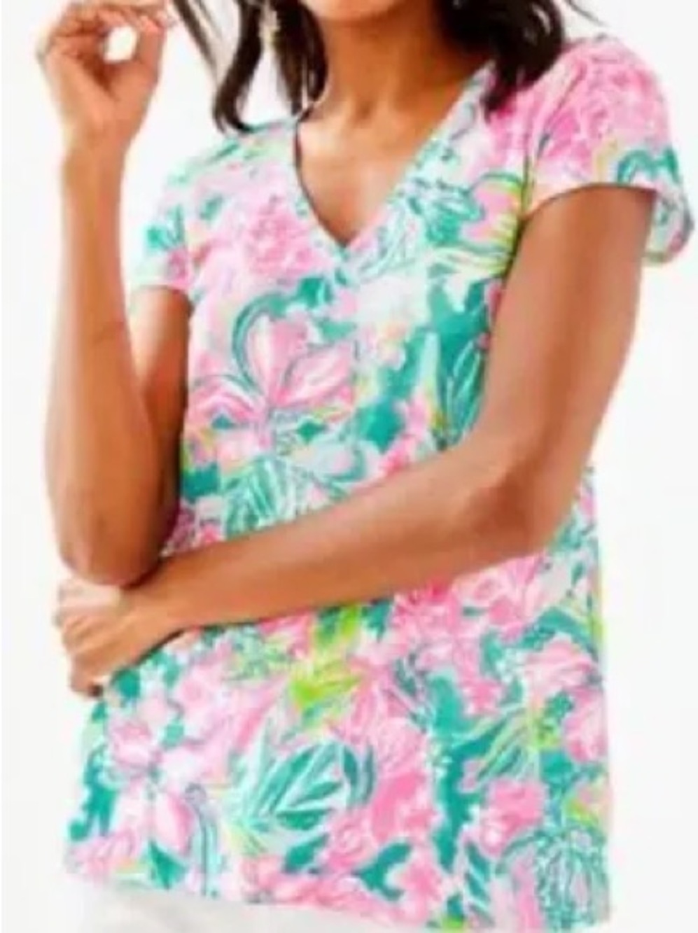 Lilly Pulitzer Etta V neck Tee Shirt - Hot On The Scene